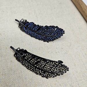 Set Of 2 Feather Hair Clips